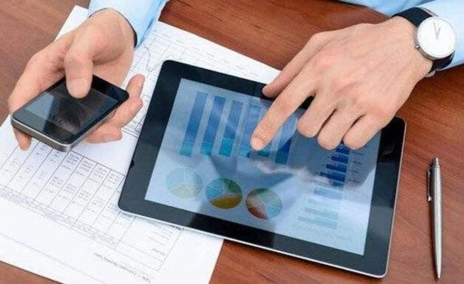 随着科技的不断发展，移动办公已经成为现代人的日常必备技能。在手机和电脑之间实现无缝衔接的协同工作，能够大大提高工作效率。在此，为您推荐3-5款在手机和电脑上协同工作极佳的软件组合，并详细阐述它们如何通过云同步满足移动办公的需求。关键词，win10最高版本、手机浏览器官方下载、云同步、无缝衔接、移动办公、创新执行设计解析尊贵版_v2.276。